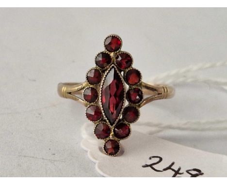 Antique gold garnet marquis ring size O 2.2g