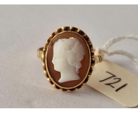 A cameo ring 9ct size T 2.7 gms
