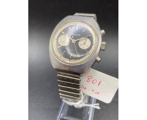 A gents 1970s ACCURIST shock master wrist watch with two dials and second sweep