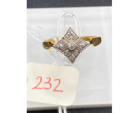 A art deco diamond ring 18ct gold and platinum