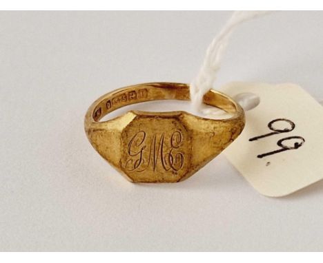 A signet ring 9ct size O 2,7 gms