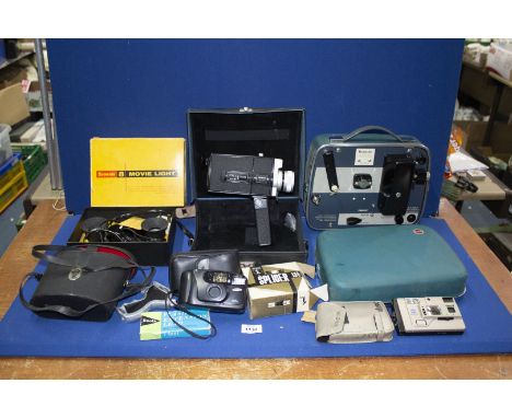 A quantity of Photographic equipment including Brownie 8 Movie light, Kodak Brownie 8 - 61 projector, Hanimex Super 8 cine ca