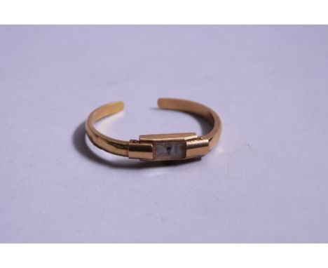 AN 18CT ALTAIR LADIES WRISTWATCH, on an 18ct hinged bangle strap, approx weight 10.8g