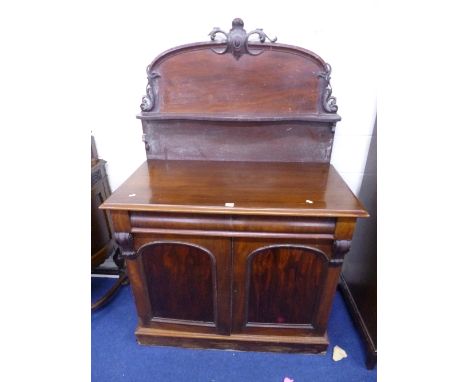 A VICTORIAN CHIFFONIER, the raised back with single shelf above a single long drawer and cupboard base, approximate size widt