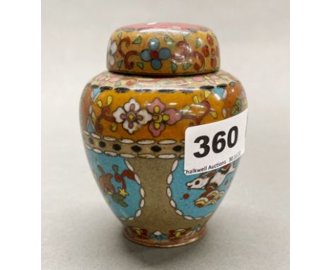 A fine quality early 20th century cloisonne tea caddy, H. 10cm.