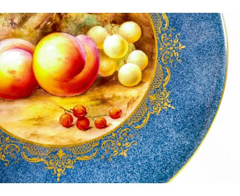 Royal Worcester gilded plate, hand painted with fruit by Horace Price, 2 slight scuff marks to paint on tree trunk area. d.23