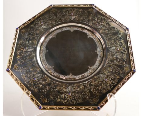 De Lamerie fine silver plate and part gilt layplate / tray, specially made high end quality item, new and made in England, d.