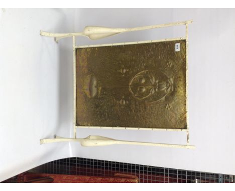 ART NOUVEAU  FIRE SCREEN, DECORATIVE BRASS CENTRAL PANEL (HEIGHT 77 CM.)