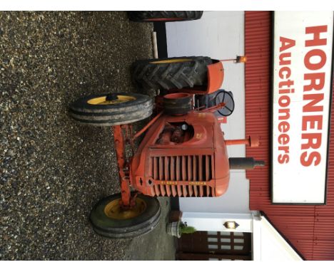 MASSEY HARRIS VINTAGE TRACTOR MANUFACTURED 1944 REG. KFF 561. (1974) SABTVR03724025458