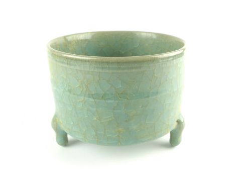 Chinese crackle glazed ceramic pot, raised on three feet, 11x 16cm dia 