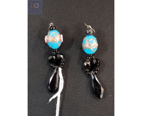 PAIR OF ENAMEL AND JET DROP EARRINGS