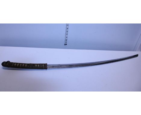 A vintage Samurai sword, scabbard doesn't match, 71cm blade length, shipping unavailable (over 18's only) 