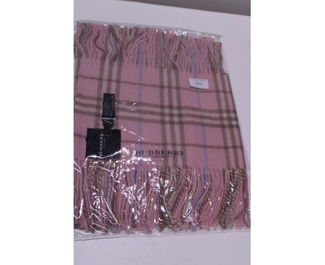 A new with tags Burberry 100% lambs wool pink long scarf with double tassels 150 x 37cm 