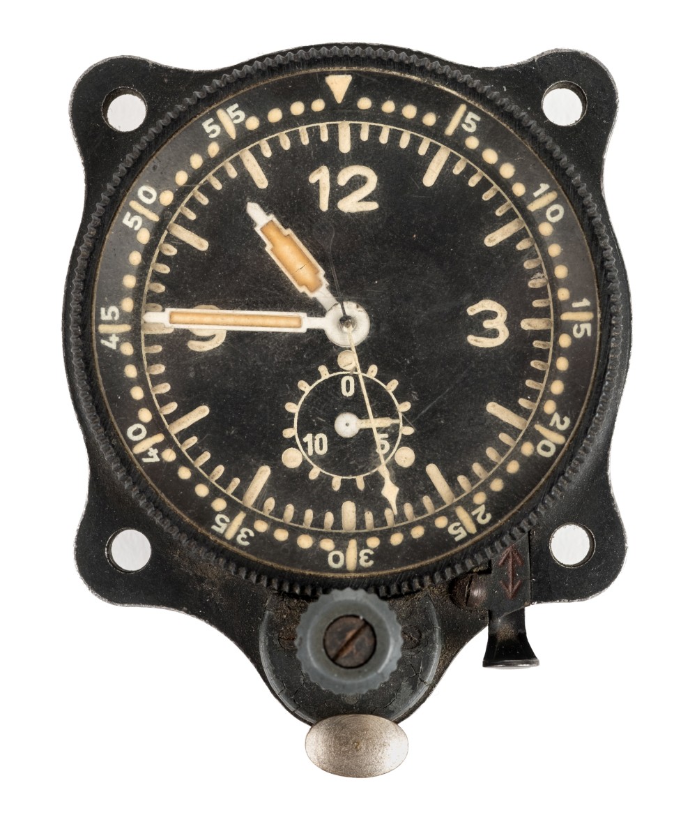 *Luftwaffe. Me109 aircraft clock, with 45mm dial, rotating bezel, large