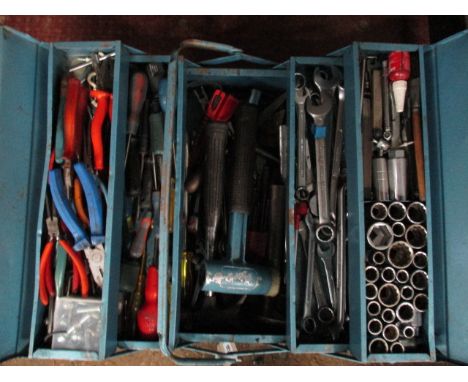 A metal Cantilever tool box containing miscellaneous hand tools 