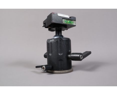 A Manfrotto Tripod Head, a Manfrotto 268 heavy duty ball tripod head, moves frely, G-VG, with quick release plate