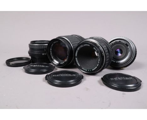 A Group of SMC Pentax-M SLR Lenses, comprising a 28mm f/2.8 lens, serial no 7152901, a 40mm f/2.8 pancake lens, 6255211, a Ma