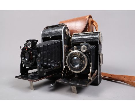 Nagel Triumph and Vollenda Folding Cameras, a Nagel Triumph, circa 1929, 6 x 9cm format, Gauthier 3 speed shutter working, Na