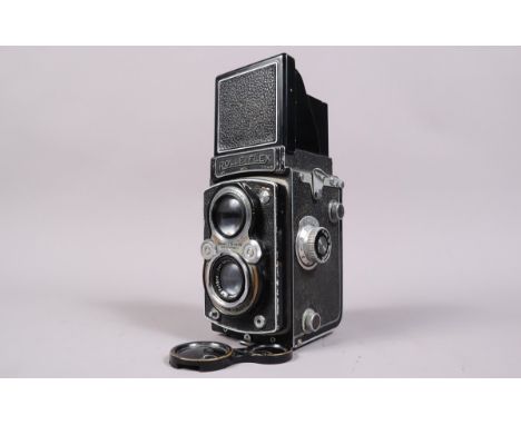 A Rolleiflex Automat TLR Camera, type I, serial no 568714, shutter working, body F-G, brassing to front plate, paint wear to 