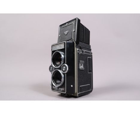 A Rollei Magic TLR Camera, shutter unreliable, body G-VG, with Schneider Kreuznach 75mm f/3.5 Xenar lens, elements G-VG