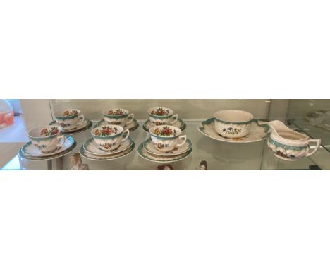 6 Place setting Royal Doulton kingswood tea service, over all good condition