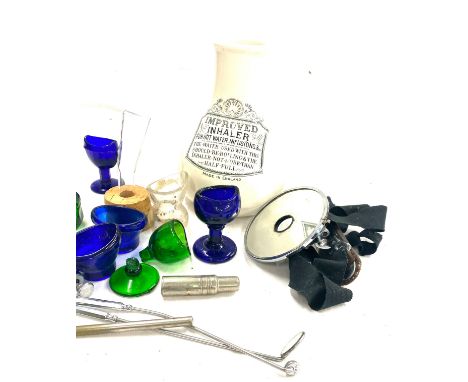 Selection of vintage surgical equipment 