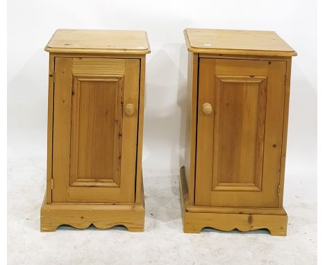 Three pine single door pot cupboards to bracket feet (3) 