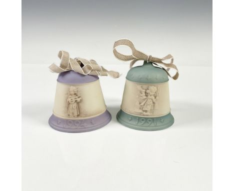 Matte finished, raised designed holiday bells for 1991, 1994. Goebel backstamp. This item has its original box: 3.5"L x 3.5"W