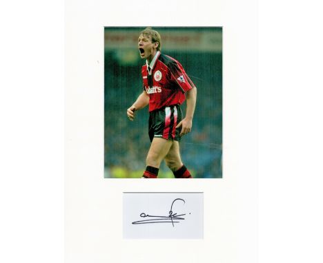 Football Stuart Pearce 16x12 overall Nottingham Forest mounted signature piece includes signed album page and colour photo pi