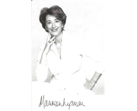 Actress Maureen Lipman signed 6x4 black and white photo. Dame Maureen Diane Lipman DBE is an English theatre, film, radio and