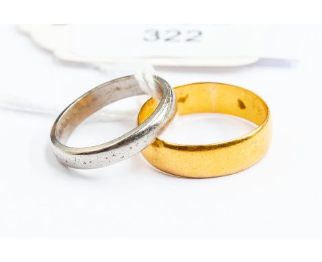 A platinum wedding band, size K, approx 4g and a 22ct wedding band, size N, approx 2.5g (2)