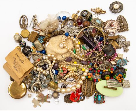 A collection of antique, vintage costume jewellery A/F