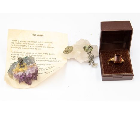 A dress ring together with amethyst, quartz and olive crystals with small pewter item (Q)