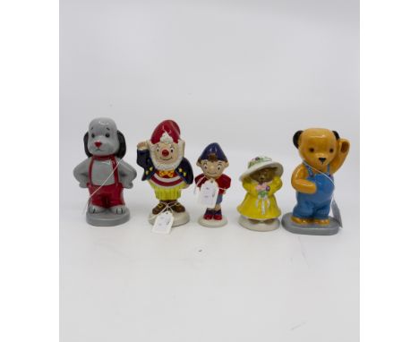 Five Wade figures, Noddy and Big Ears, Sooty and Sweep plus a Beatrix Potter rabbit
