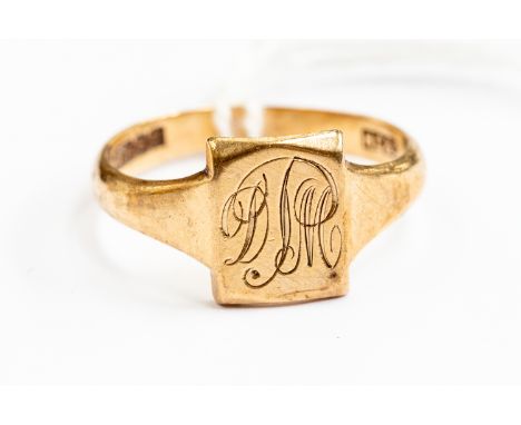 A 9ct gold signet ring, size U½, approx 4gms