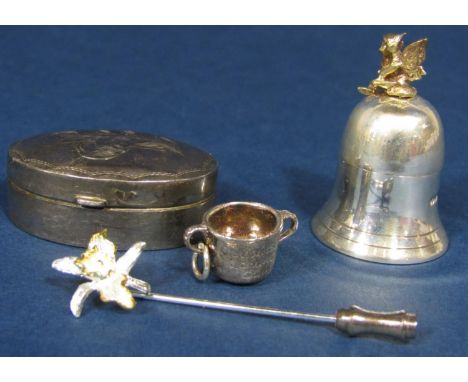 Mixed collection of bijouterie silver to include a silver tooth fairy bell mounted by a silver gilt pixie, 925 white metal sn