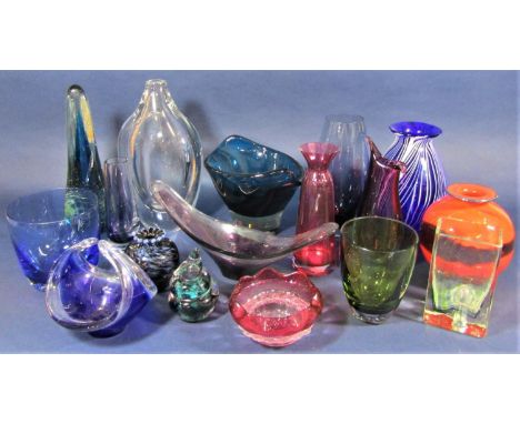 A good collection of mid century coloured and Art glass to include a heavy Orrefors glass vase and others (collection) 