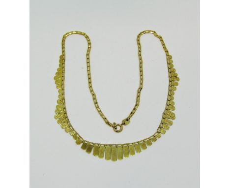 Vintage 9ct graduated fringe necklace with textured finish, 4.9g 