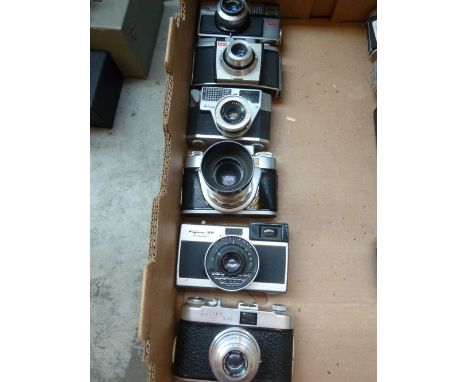 Vintage 35mm cameras to include: Kodak Colorsnap 35; Boots pakmatic with Rodenstock Trinar 1;2.8/38mm lens; Kalimat 35 with k