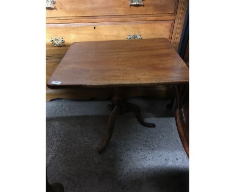 A Victorian mahogany tripod occasional table, 62 x 51 x 58 cm 