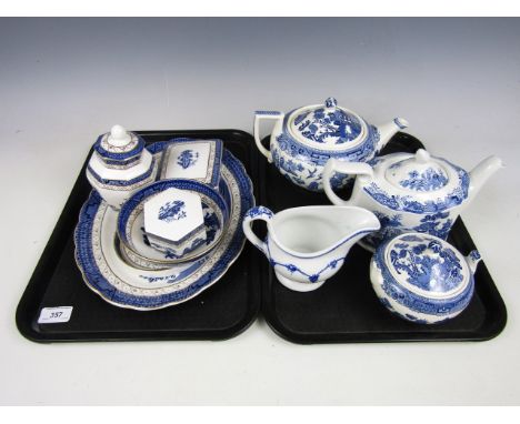 A quantity of Royal Doulton blue and white Real Old Willow pattern wares including an ashet, a lidded ginger jar and trinket 