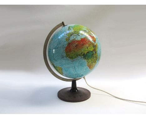A Damish globe light by Scan-Globe Kobeharn