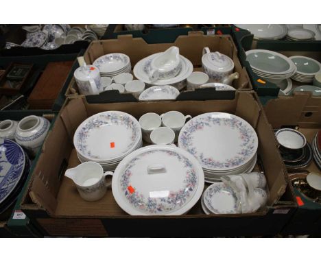 A Wedgwood Angela pattern part tea, coffee and dinner service 