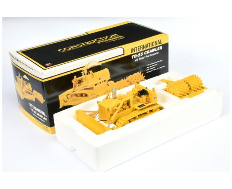 First Gear Construction Pioneers (1/25th Scale) International TD-25 Crawler - Yellow and white - Mint in a Good Plus box&nbsp