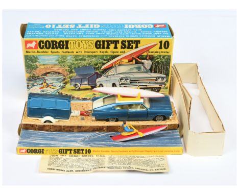 Corgi toys GS10 Gift Set to include - Marlin Rambler Sports Fastback - blue with white roof, off white interior, chrome trim,