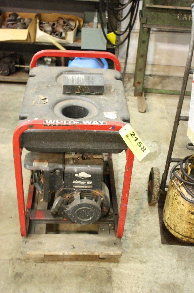 GENERAC 5000 GENERATOR W/BRIGGS & STRATTON MODEL 19G412, 10HP ENGINE