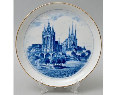 Wandteller, Meissen, 2. H. 20. Jh.Porzellan. Aquatintadruckdekor Dom zu Erfurt. Goldrand. Schwertermarke. D. 17,5 cm Porcelai