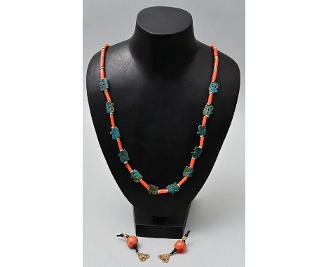 Zwei Anhänger und eine Kettea) Anhänger kleine schwarze Perlen, Karneol-Perle, Goldperle, filigranes Herzelement Gold 8 k, H.