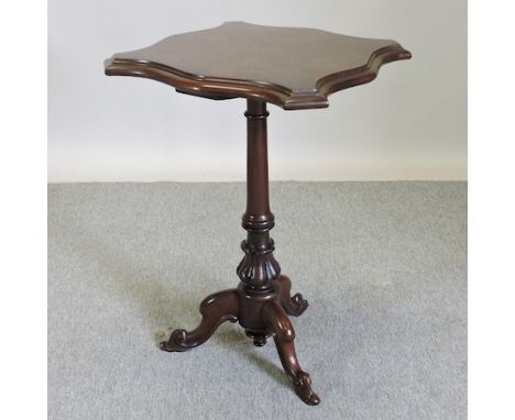 A Victorian walnut tripod table, 51cm