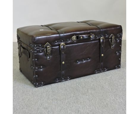 A modern padded leather trunk, 70cm 